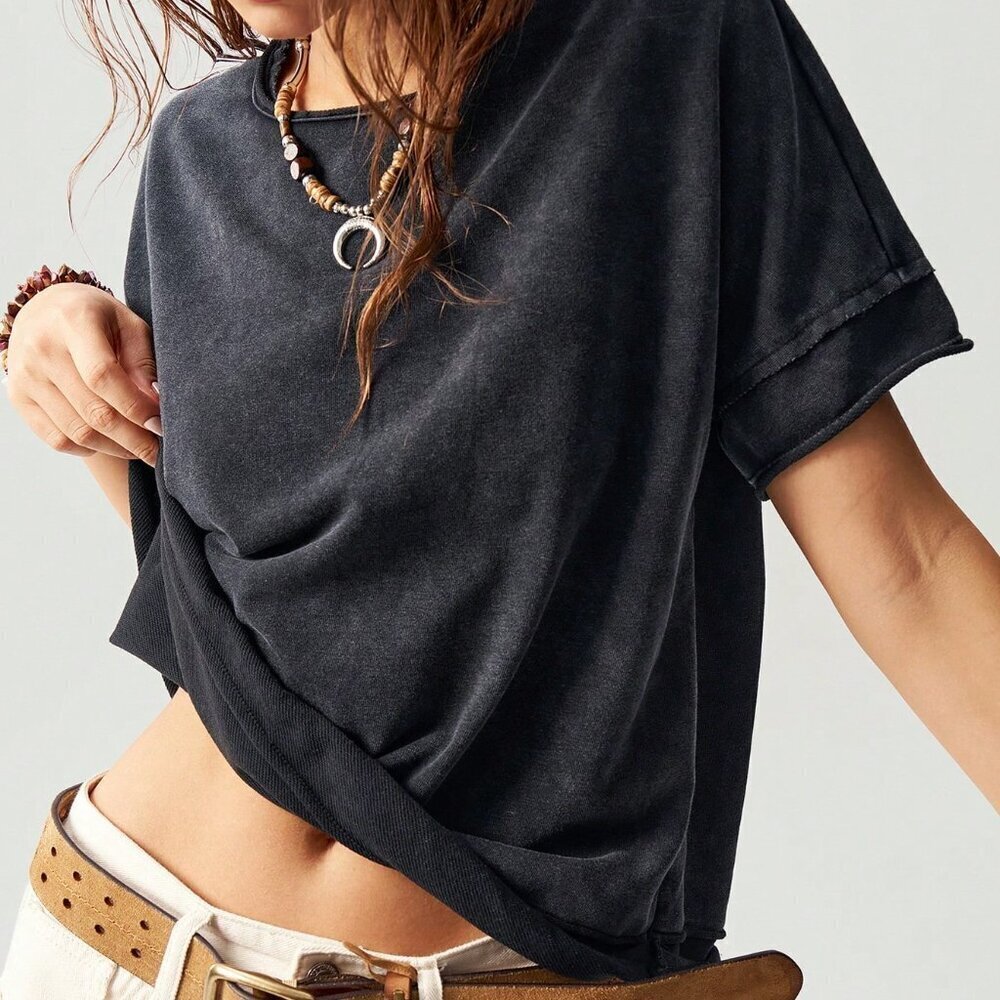 Black Casual Women's Loose Knitted Round Neck Cutout T-Shirt